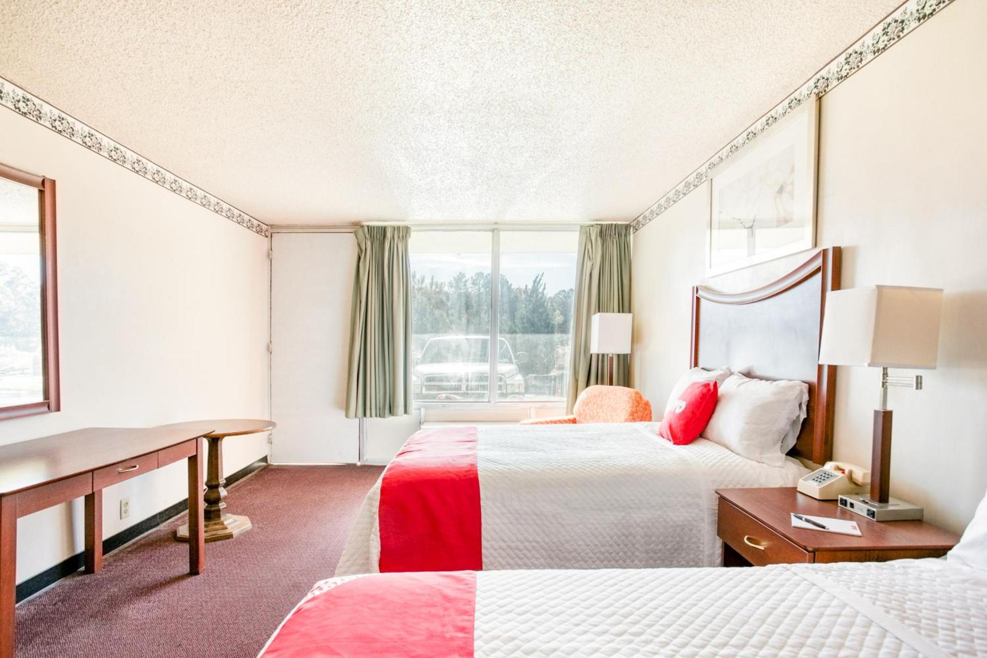 Oyo Hotel Petersburg Va - Templeton Zewnętrze zdjęcie